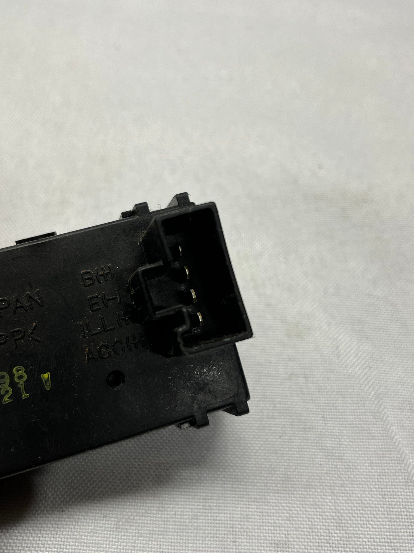 Used OEM Clock - Toyota 4Runner - 1999-2002
