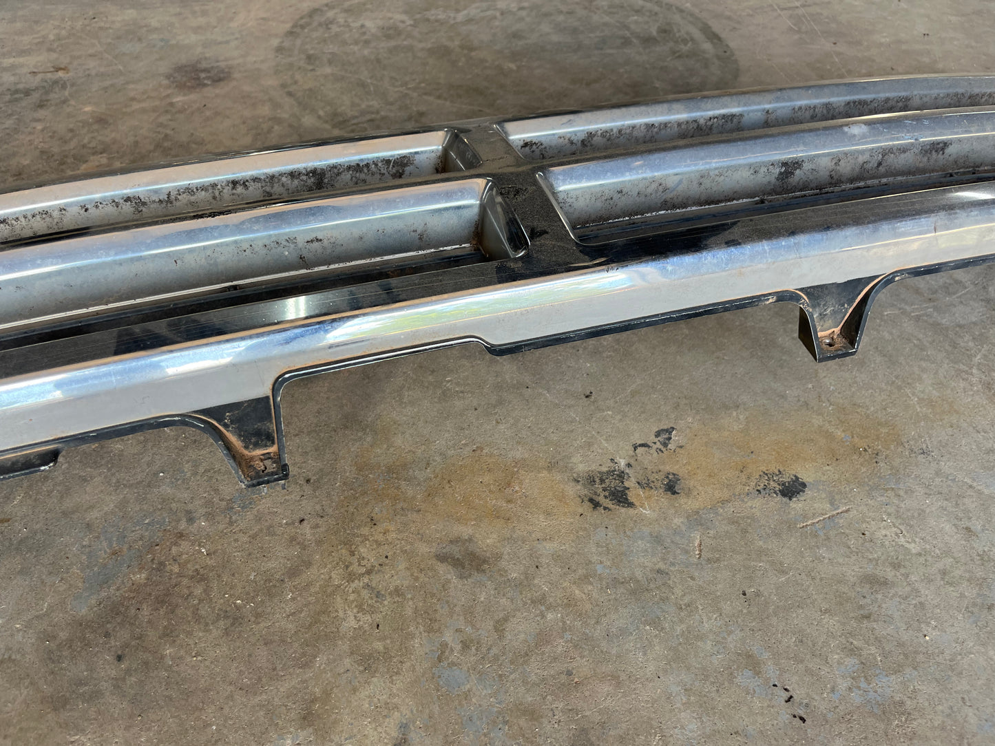 Used OEM Grille 22RE - Toyota 4Runner & Pickup - 1987-1989