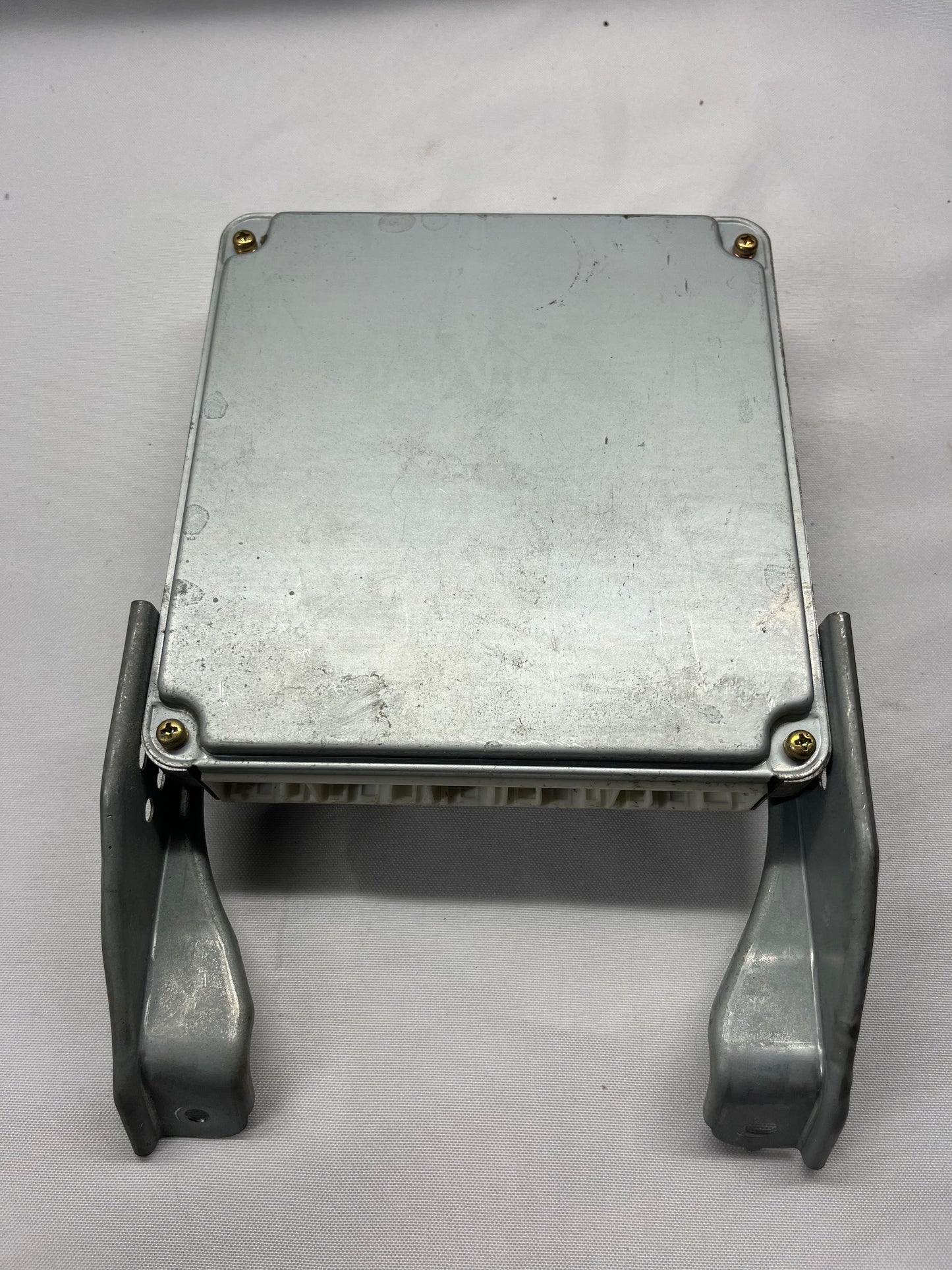 Used OEM Engine Control ECU ECM 3.4 4x4 A/T 89666-3D600 - Toyota 4Runner - 1999