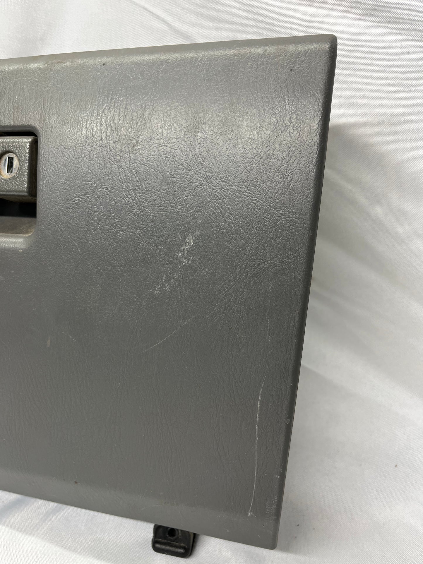 Used Glove Box w/ Lock - Grey - Toyota Tacoma & 4Runner - 1996-2004
