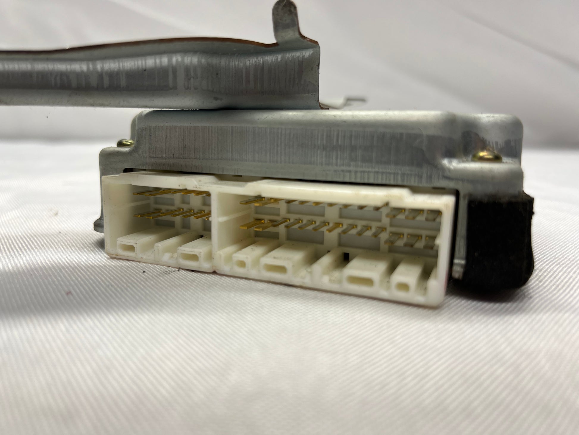 Skid Computer Used OEM ABS Skid Control Computer - Toyota 4Runner - 1996-2000 ...